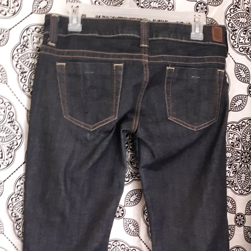 I NEED SPACE . Size 29